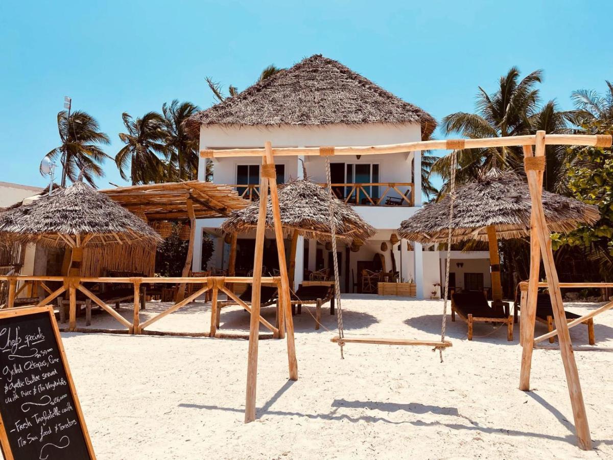 Helwas Zanzibar Beach Hotel Bwejuu Extérieur photo