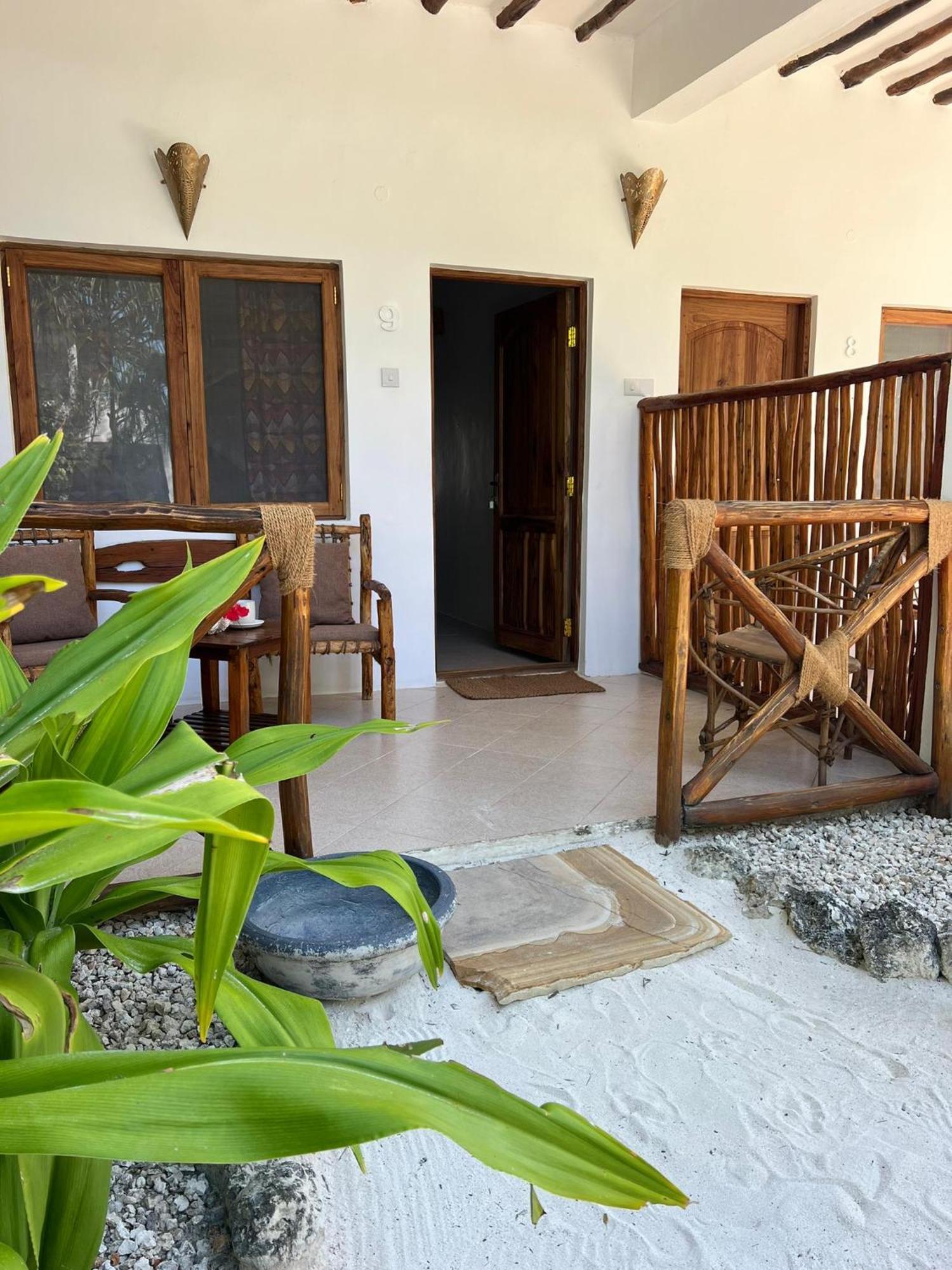 Helwas Zanzibar Beach Hotel Bwejuu Extérieur photo