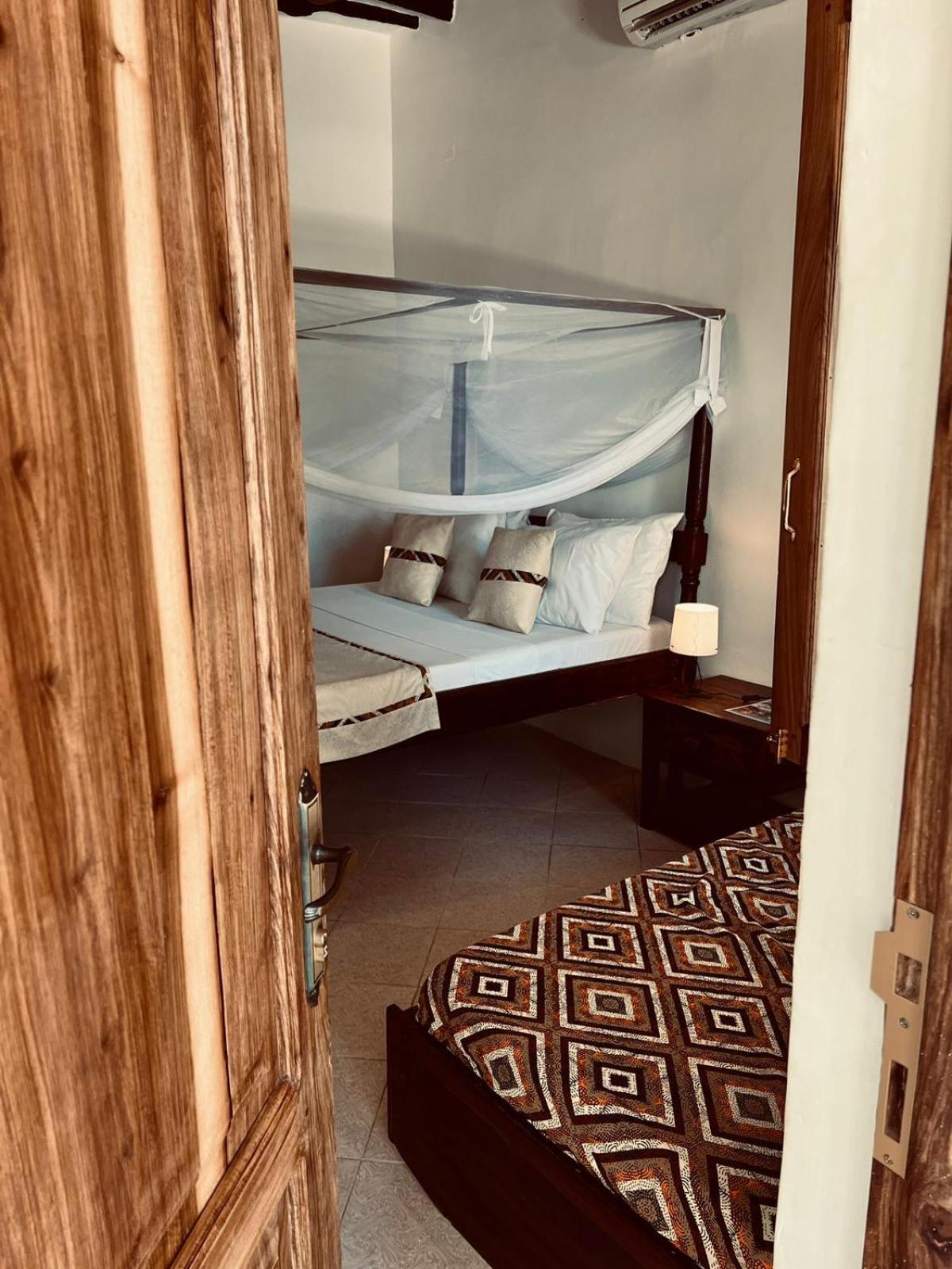 Helwas Zanzibar Beach Hotel Bwejuu Extérieur photo