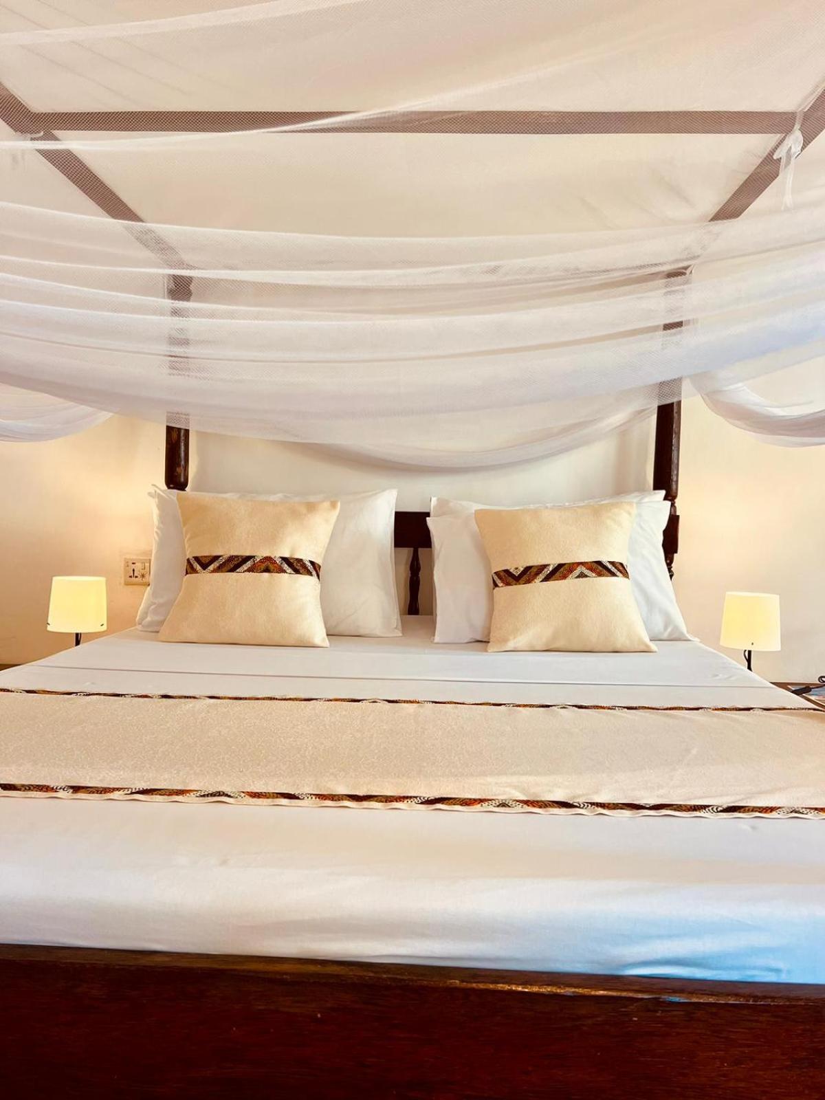 Helwas Zanzibar Beach Hotel Bwejuu Extérieur photo