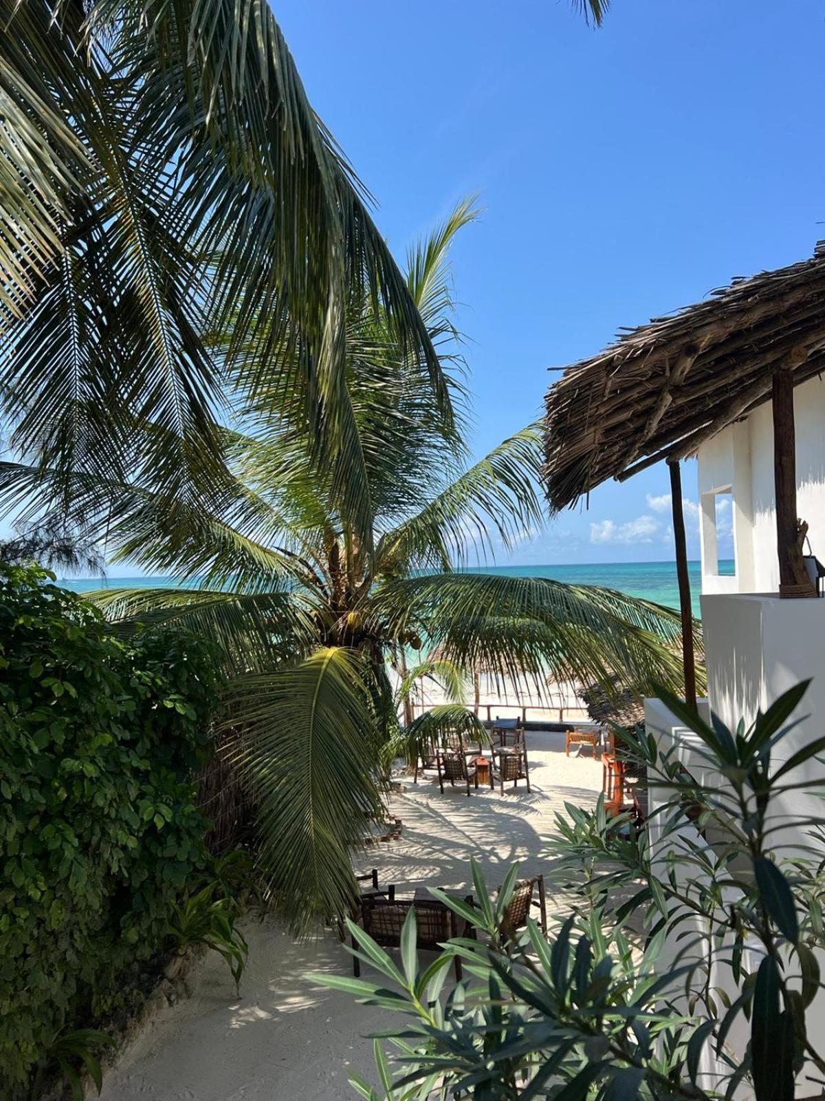 Helwas Zanzibar Beach Hotel Bwejuu Extérieur photo